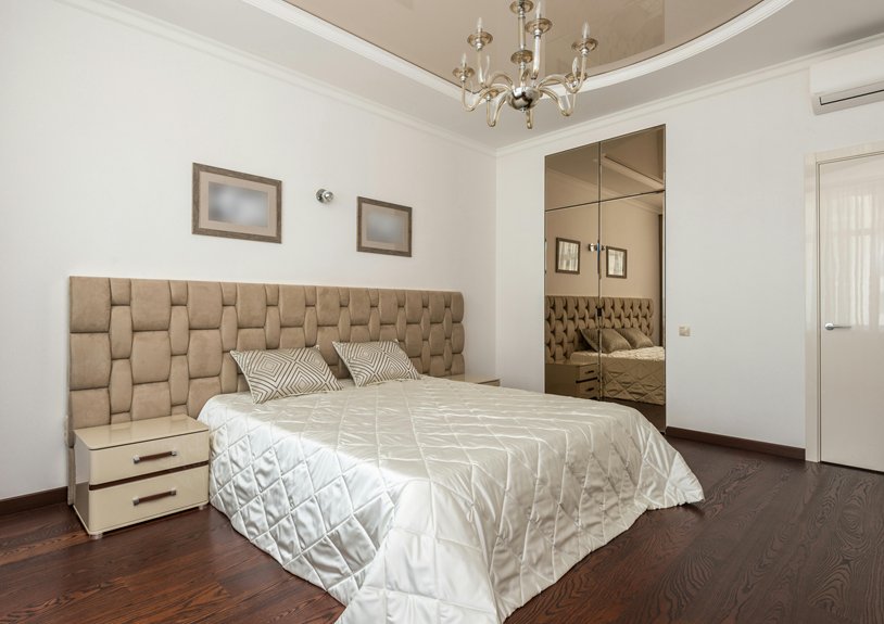 best places for bedroom mirrors